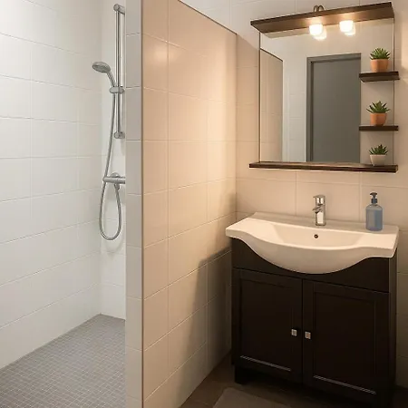 Quiet And Good Location Peltre