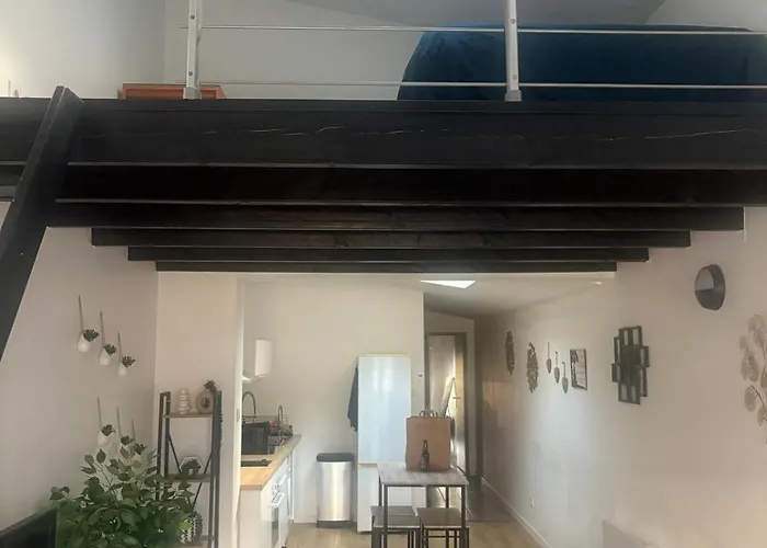 Quiet And Good Location Apartamento